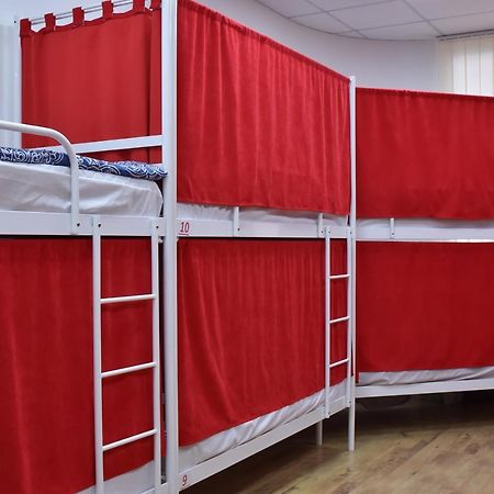 Hostel 777 Darnitsa Киев Екстериор снимка