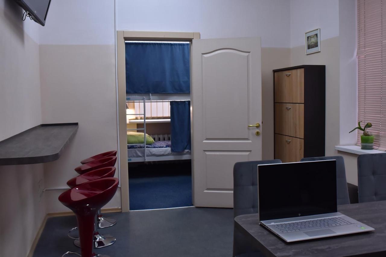 Hostel 777 Darnitsa Киев Екстериор снимка