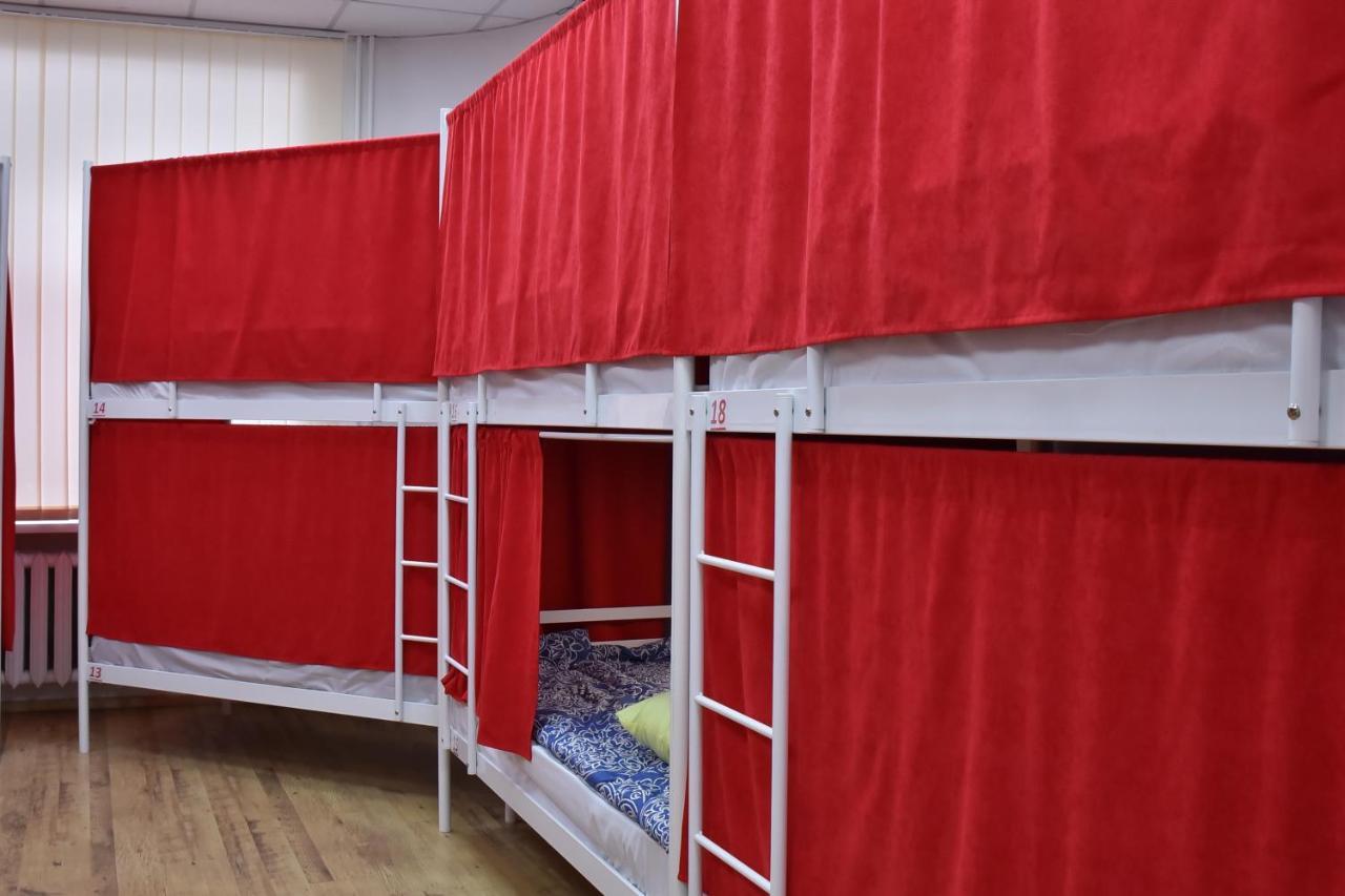 Hostel 777 Darnitsa Киев Екстериор снимка