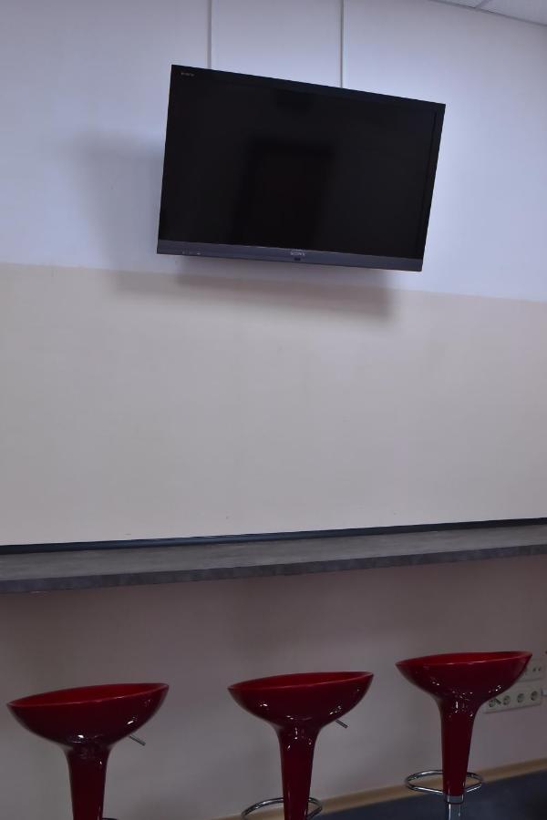 Hostel 777 Darnitsa Киев Екстериор снимка